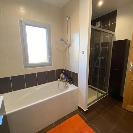 Maison Ideale Circuit-7 Pers-proximite Hyper Centre, Transports Et Tranquillite Le Mans