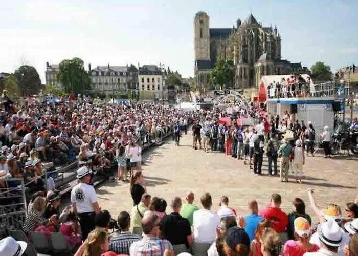 Maison Idéale Circuit-7 Pers-proximité Hyper Centre, Transports Et Tranquillité Villa Le Mans